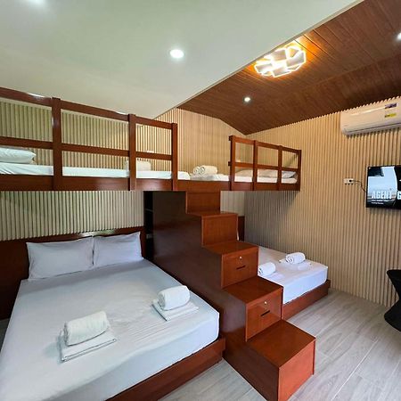 Youhan Beach Resort San Antonio  Buitenkant foto