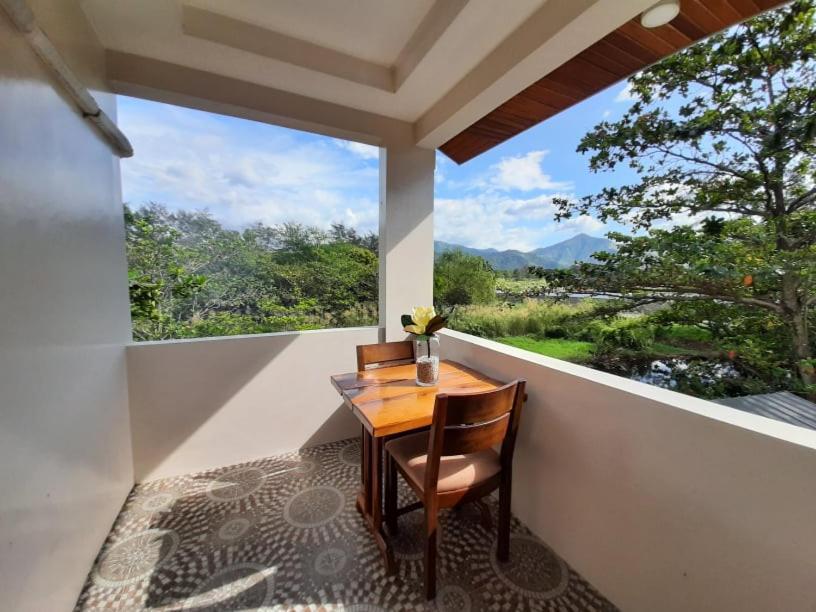 Youhan Beach Resort San Antonio  Buitenkant foto