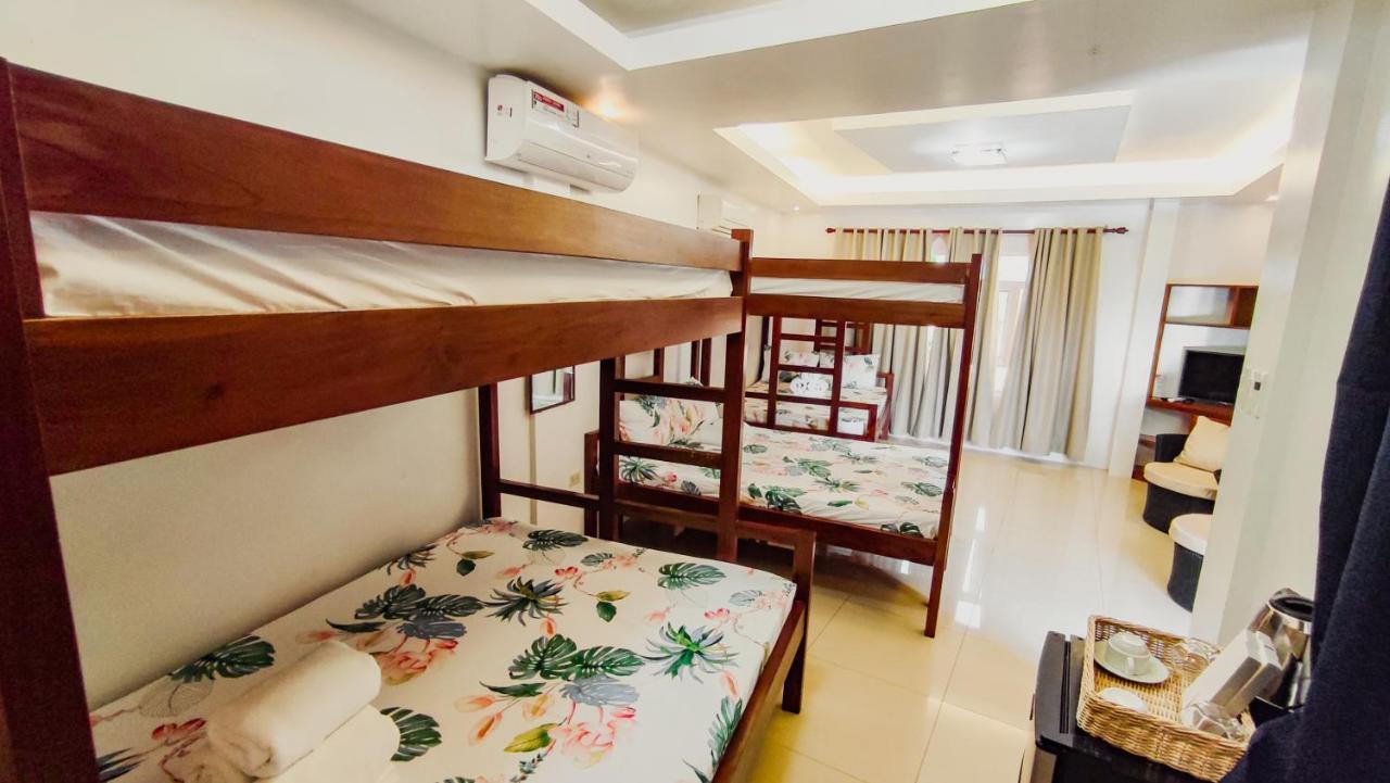 Youhan Beach Resort San Antonio  Buitenkant foto
