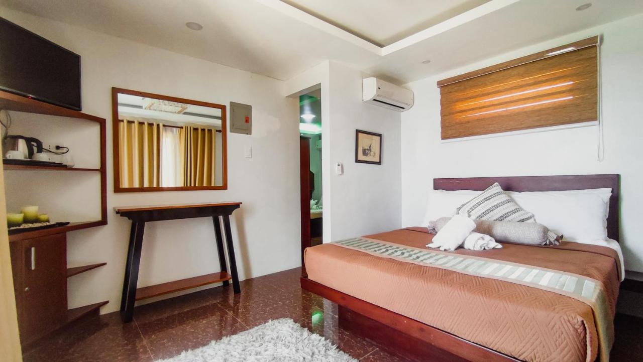 Youhan Beach Resort San Antonio  Buitenkant foto