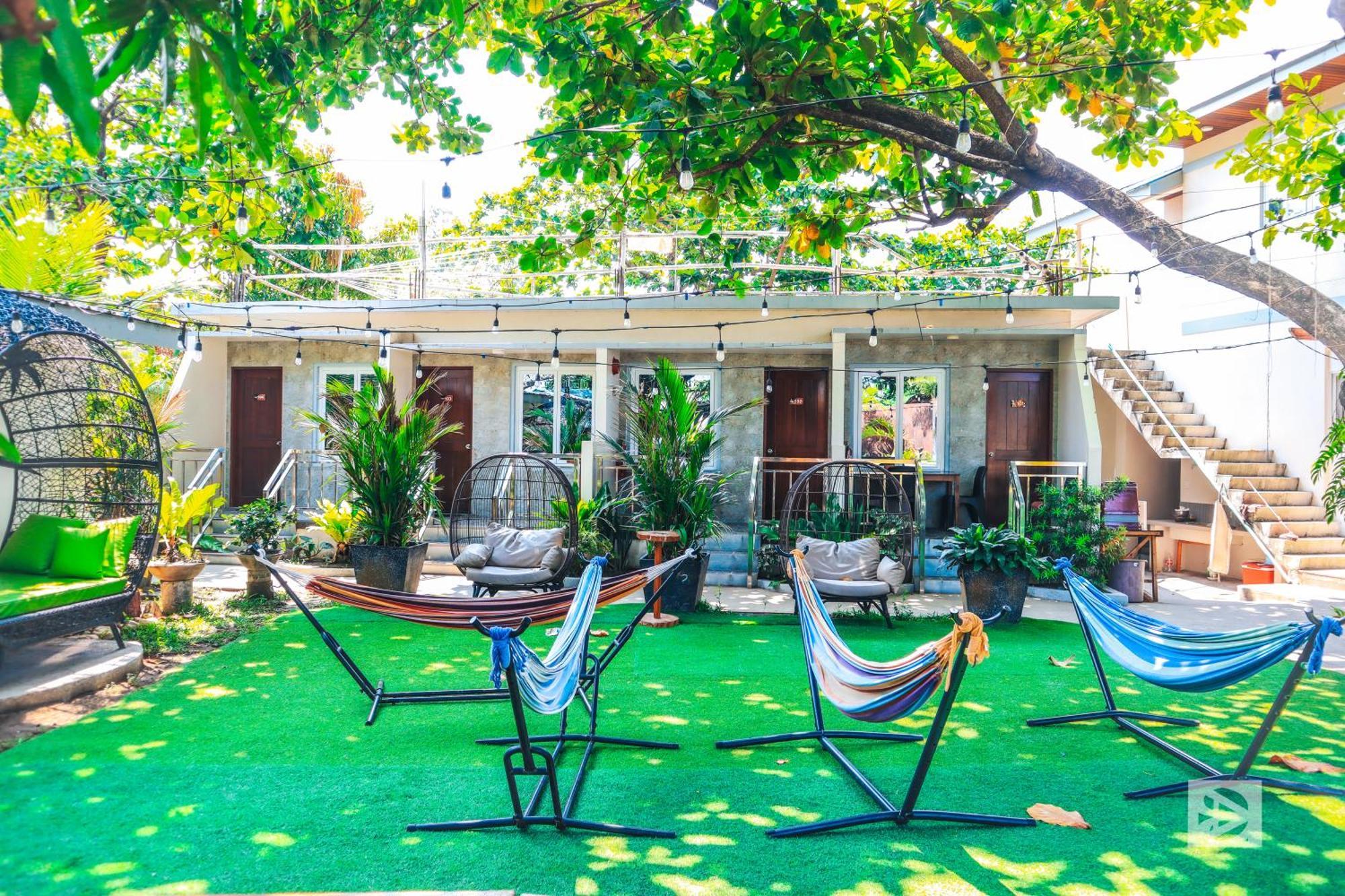 Youhan Beach Resort San Antonio  Buitenkant foto