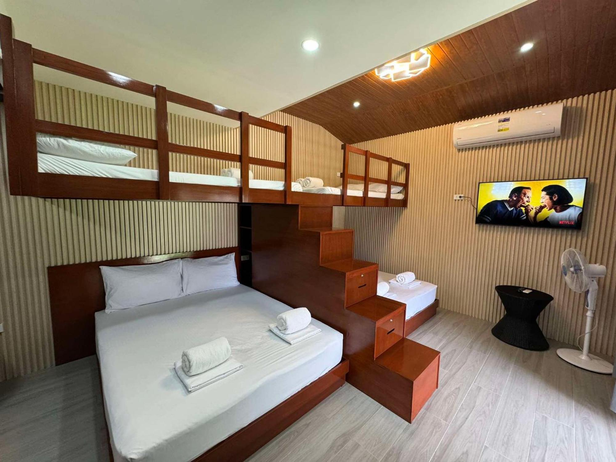 Youhan Beach Resort San Antonio  Buitenkant foto